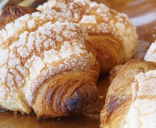 伊予柑風味のクロワッサンメロンパン